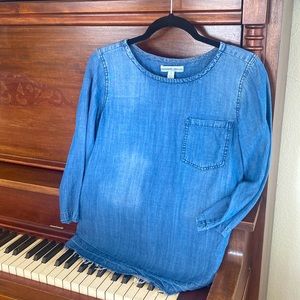 Alexander Jordan chambray style blouse.